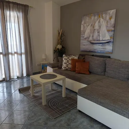 Tomic * Biograd Na Moru