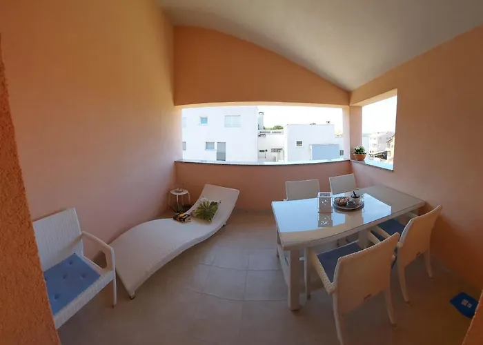 Tomic بيوغْغاد نا موغو