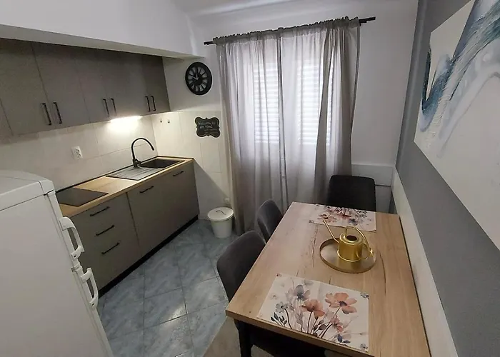 Tomic بيوغْغاد نا موغو