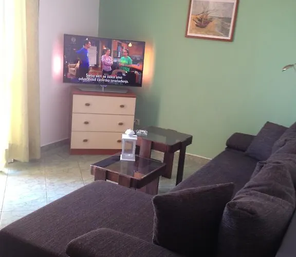 Tomic شقة بيوغْغاد نا موغو