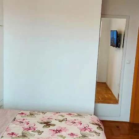 Apartment Tomic