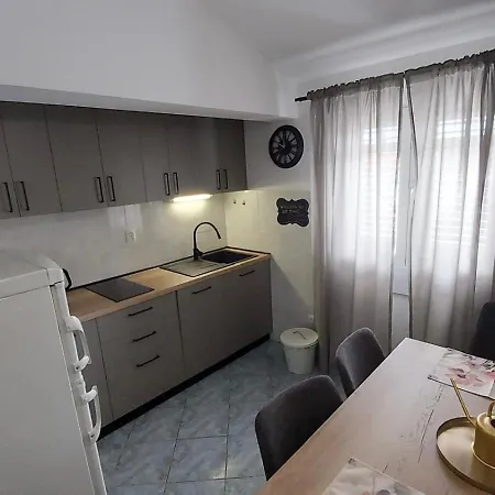 Tomic Apartment Weißenburg