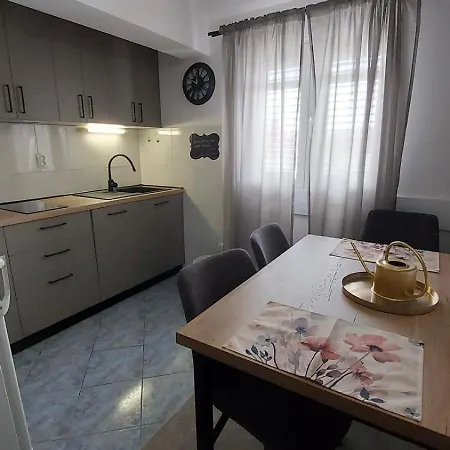 Apartman Tomic