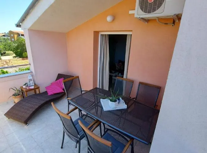 Tomic Apartman Biograd na Moru