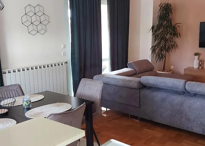 Tomic Apartman *