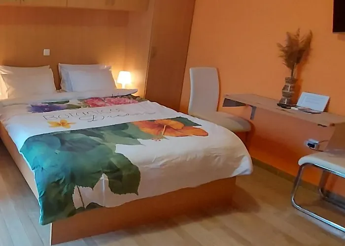 Tomic 비오그라드나모루