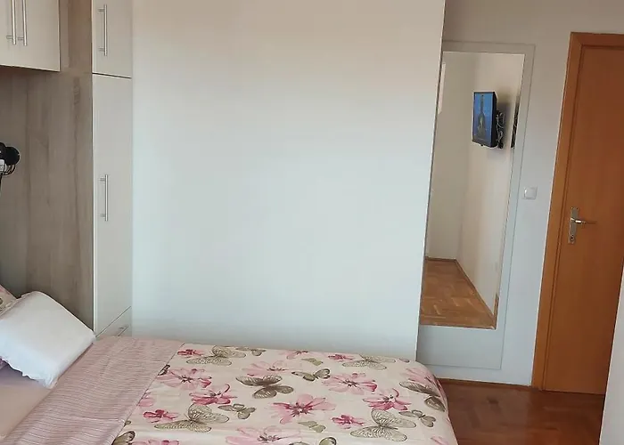 Tomic * 비오그라드나모루